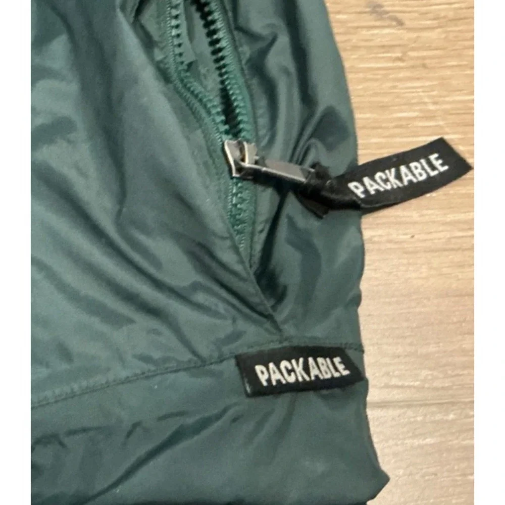 Cabelas Kid Youth Visor Hooded Mesh Lined Lightweight Packable Windbreaker Small